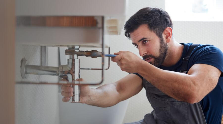 Professional sink repair services in Saltillo, MS